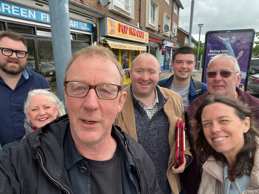 Dave Rowntree drums up support for Crawley Labour